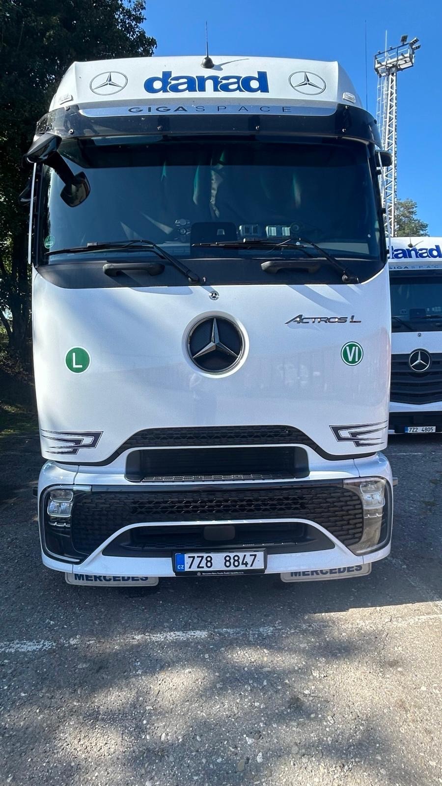 Mercedes Actros L GigaSpace Danad